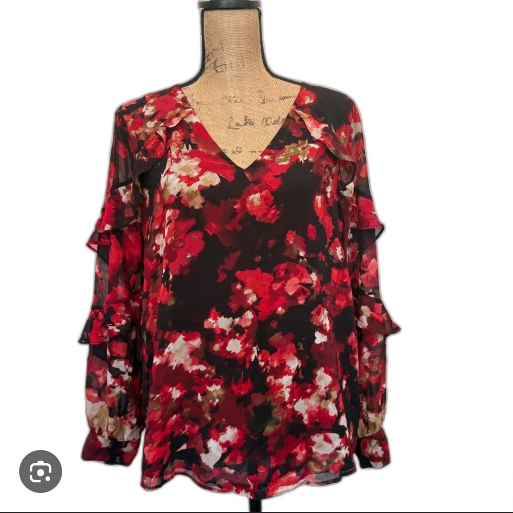 Calvin Klein Red black Floral V-Neck beautiful top